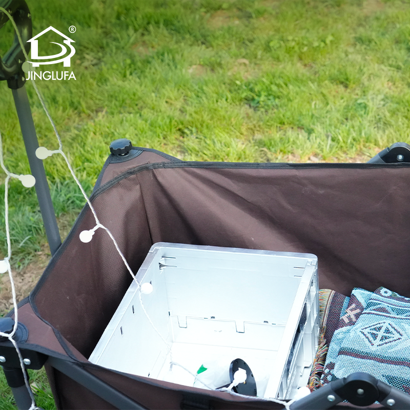 Vọng lâu bơm hơi cắm trại